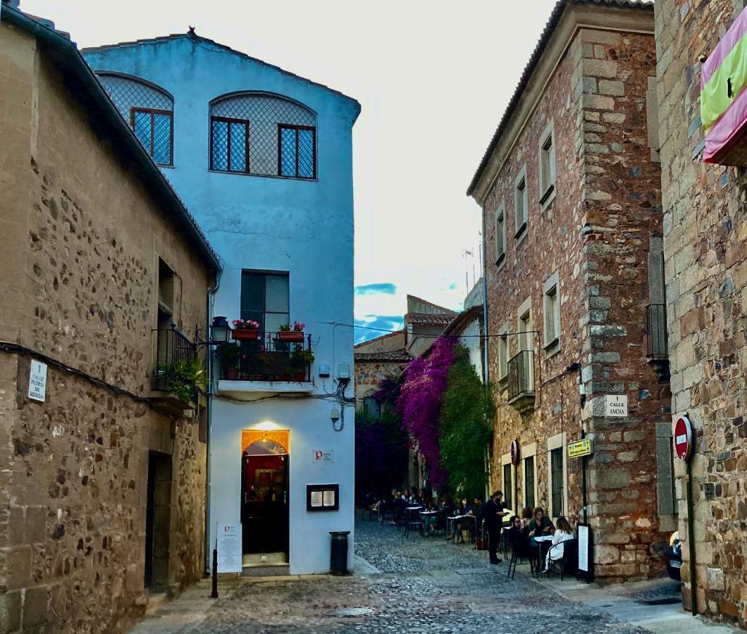 Apartamentos Las Buganvillas Caces Buitenkant foto