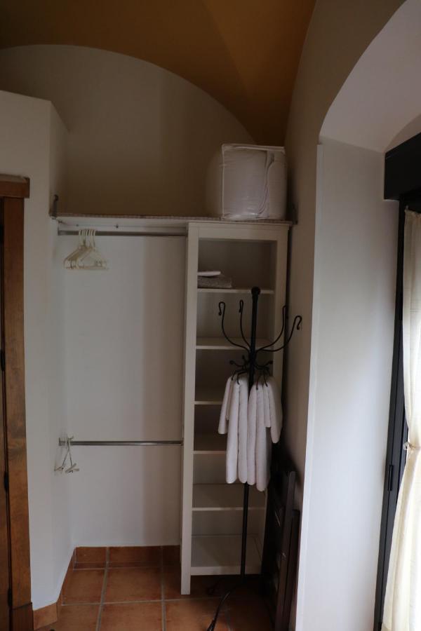 Apartamentos Las Buganvillas Caces Buitenkant foto